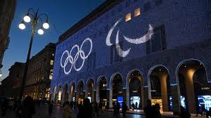 哈迪坐地助攻克莱三分命中