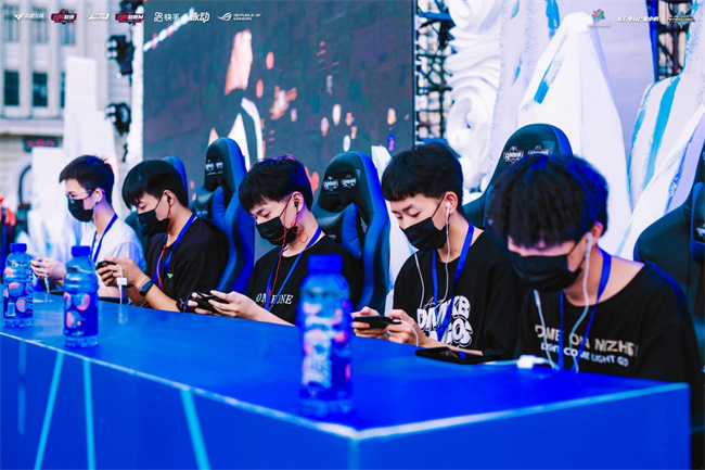 的全英羽球 的全英羽球